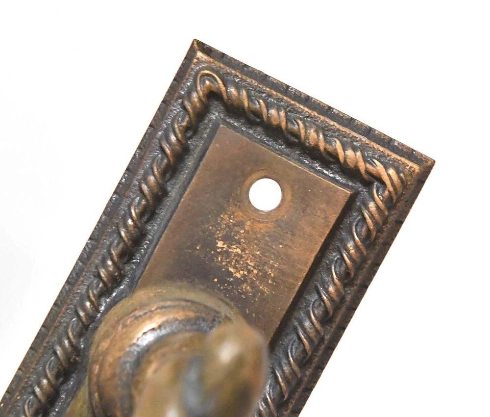 2 VINTAGE MATCHING BRASS BACKPLATES WITH BRASS LEVER HANDLE