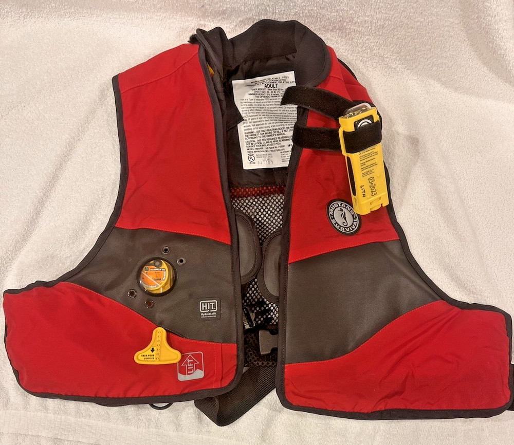 Mustang Survival HIT Inflatable MD0450 TYPE V w/Strobe