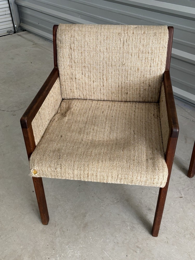 Mid Century Modern Lounge Arm Chairs Pair