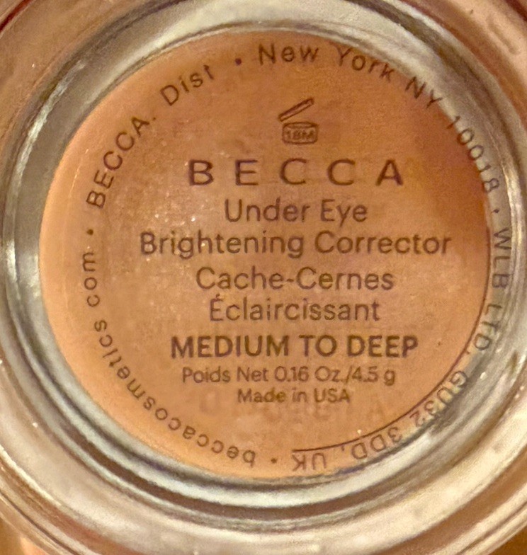 BECCA UNDER EYE BRIGHTENING CORRECTOR CREAM Med-deep New