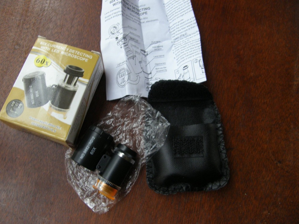 10031) 60X Currency Detector w/ LED Adjustable Microscope w/Case & Instructions