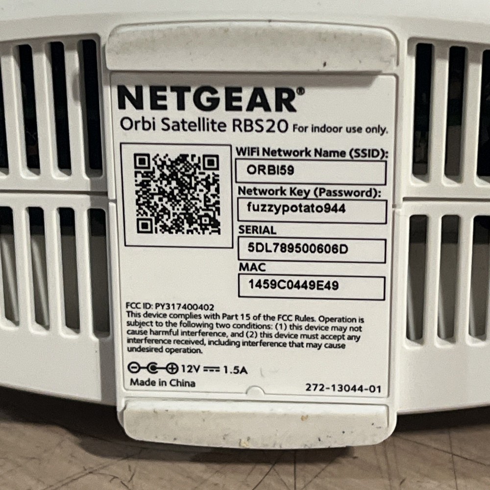 NETGEAR ROUTER RBR40/RBS20