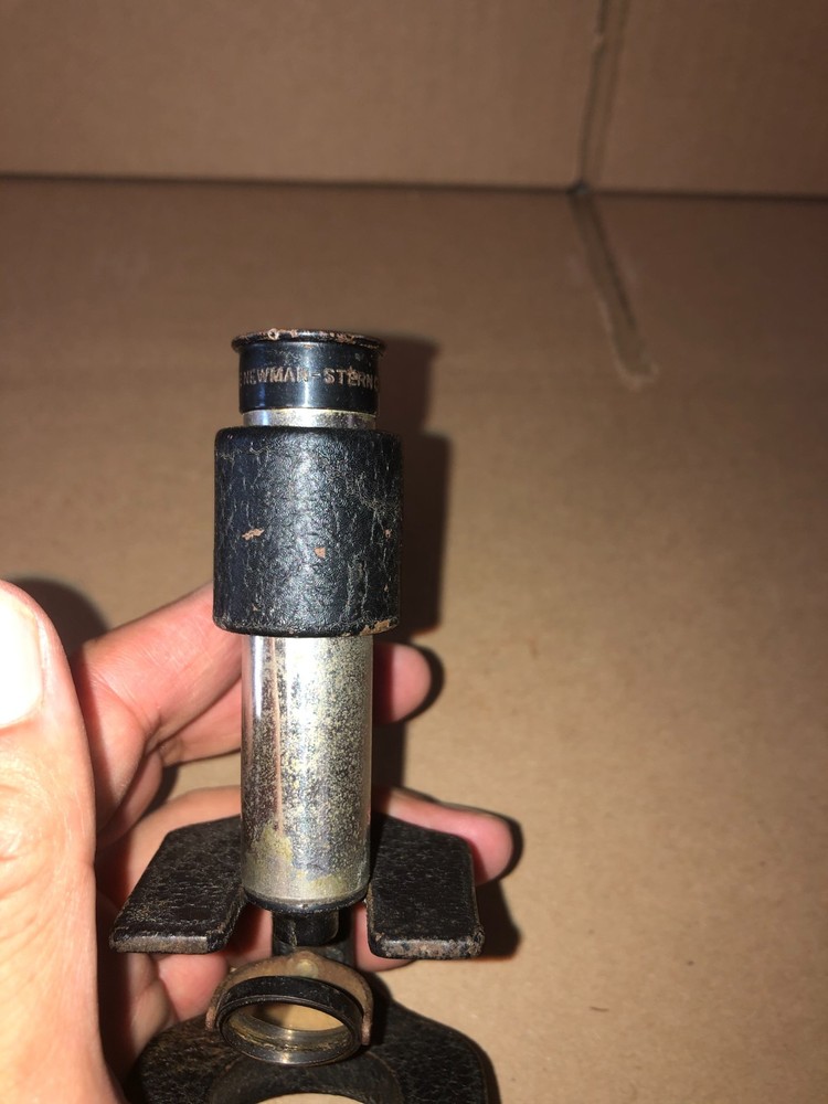 VINTAGE NEWMAN STERN MINI MICROSCOPE