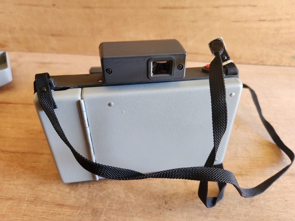 Polaroid Model 210 Land Camera 268 Flash Gun 192 Self Timer Vintage Bundle Lot