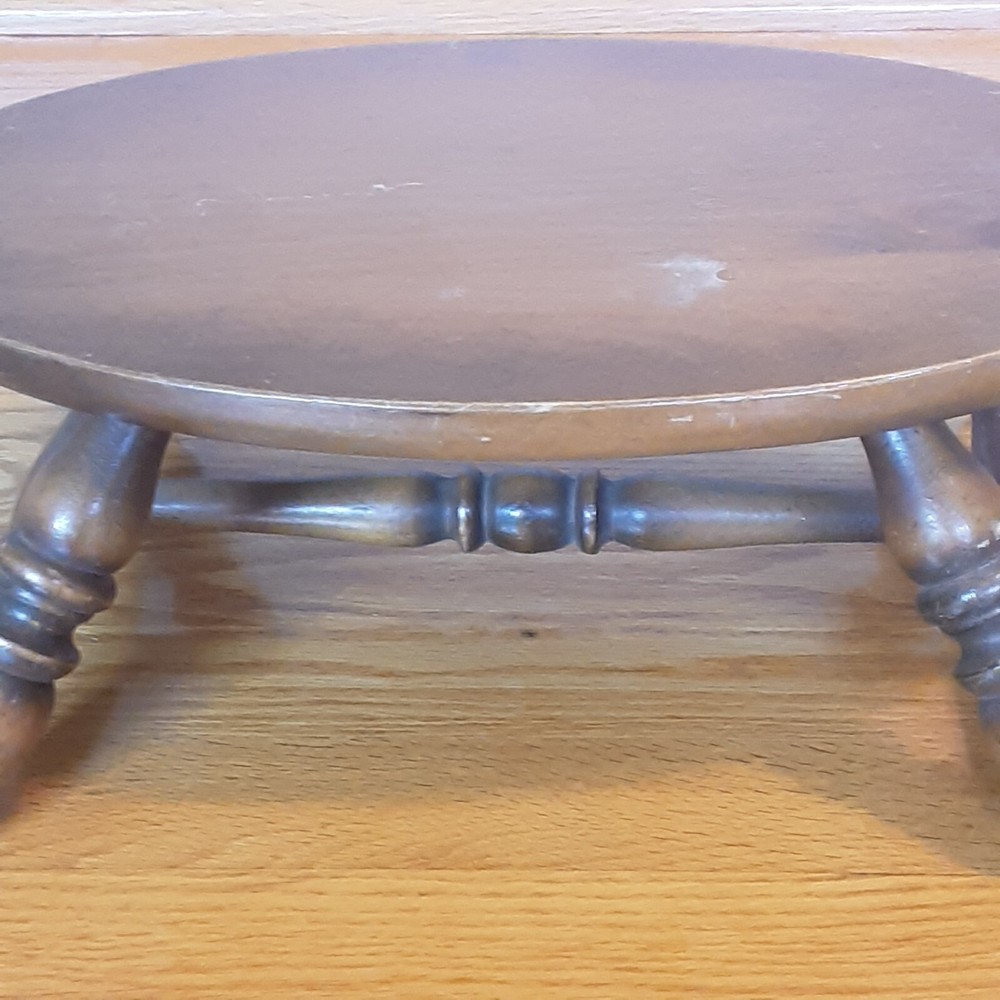VINTAGE WOODEN FARMHOUSE STEP STOOL