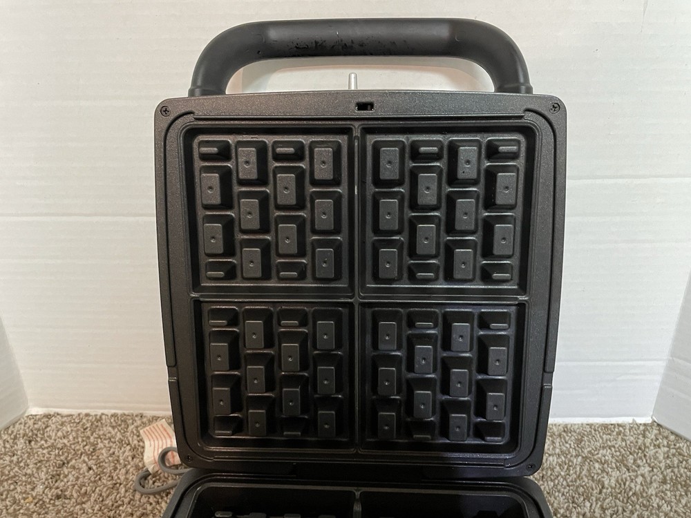 Rare Michael Graves Silver Chrome Waffle Maker – Bricks Pattern Model TSK-2926BW