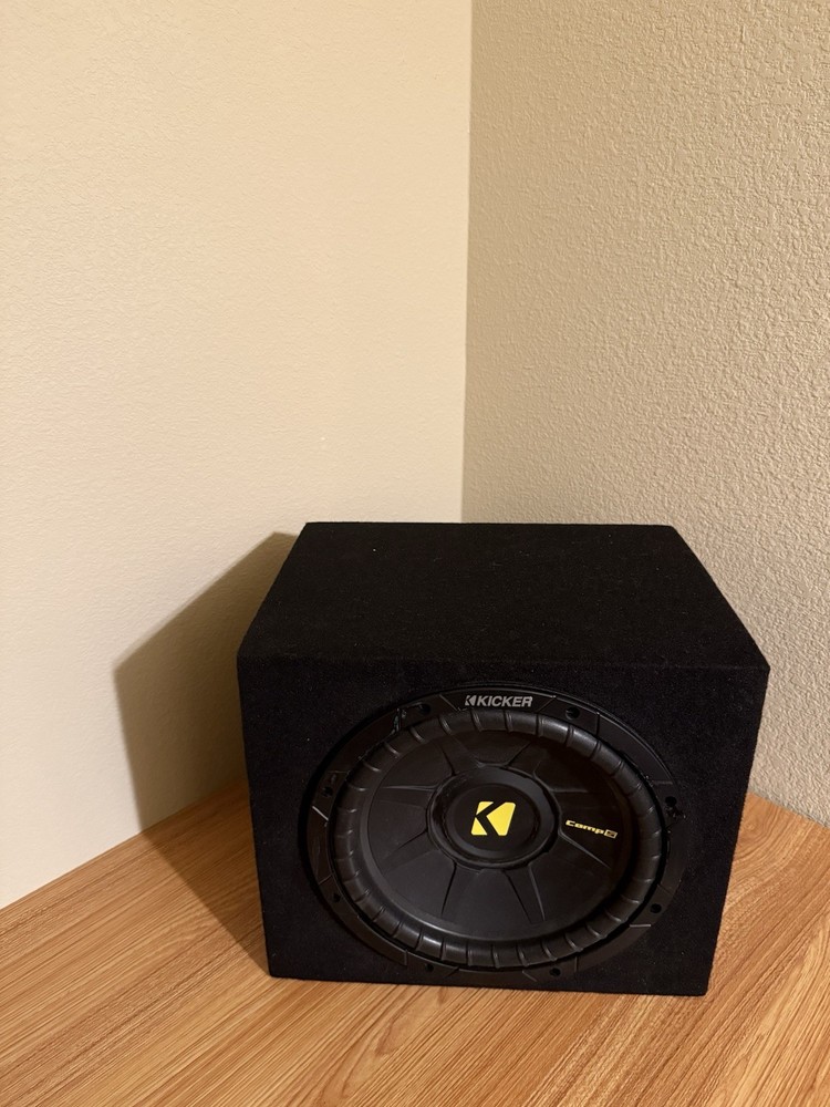 Kicker CompC 10” Subwoofer Loaded Sealed Box Truck Sub Excellent Condition