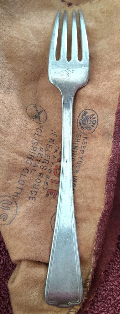 Vintage ROGERS BRO Antique Silver Long Fork