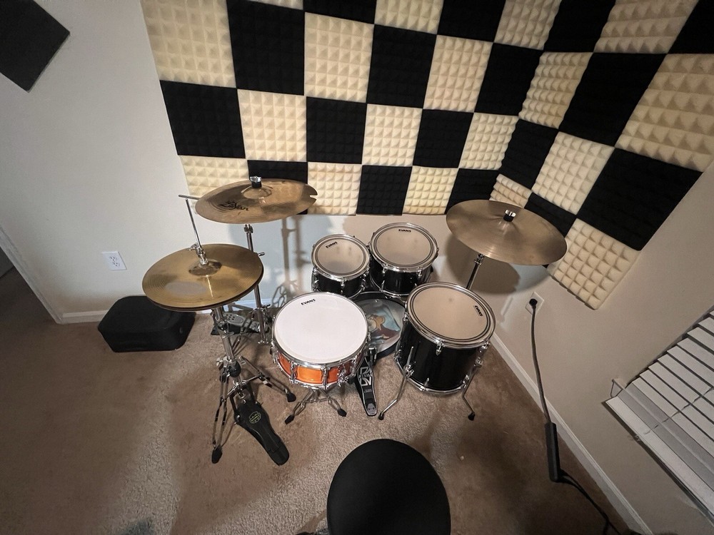 Drumset With Cymbals
