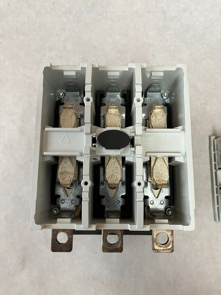 MOELLER DIL MC185S CONTACTOR 220-240VAC COIL