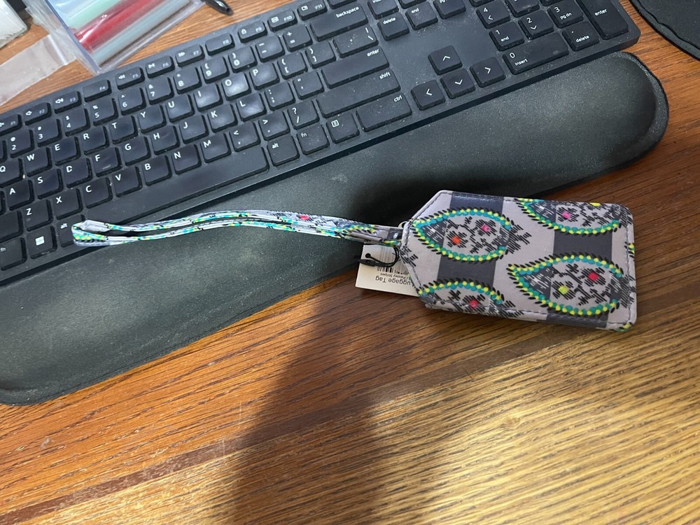 NWT Vera Bradley Iconic Luggage ID Tag - NWT