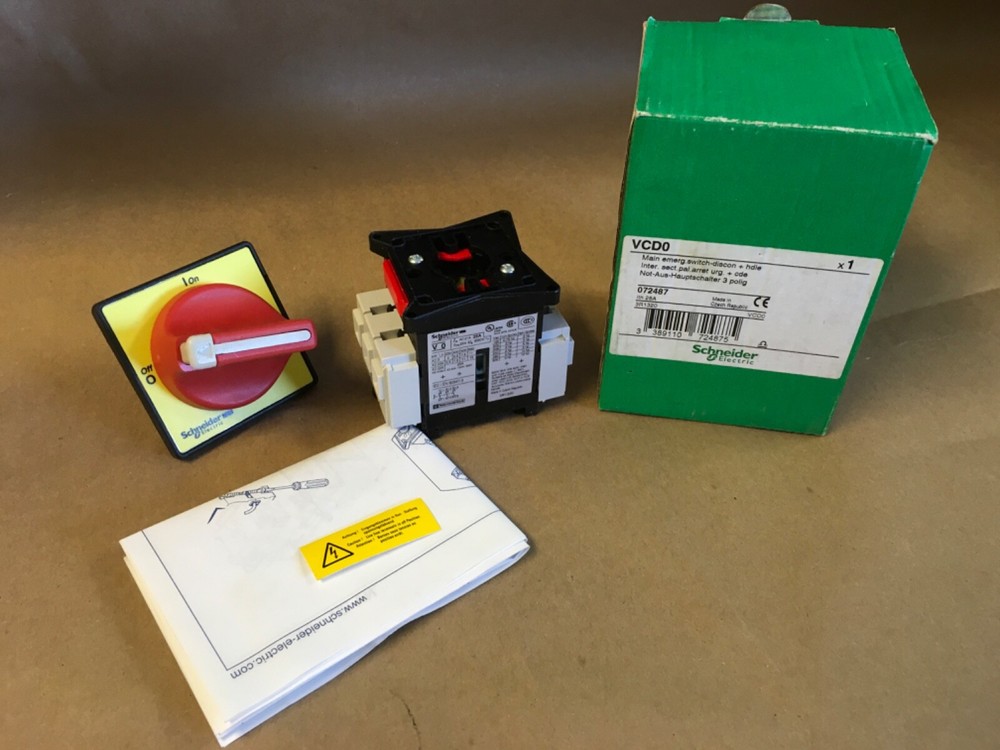 Schneider Electric VCD0 Emergency Off Main Switch 072487   (KB)