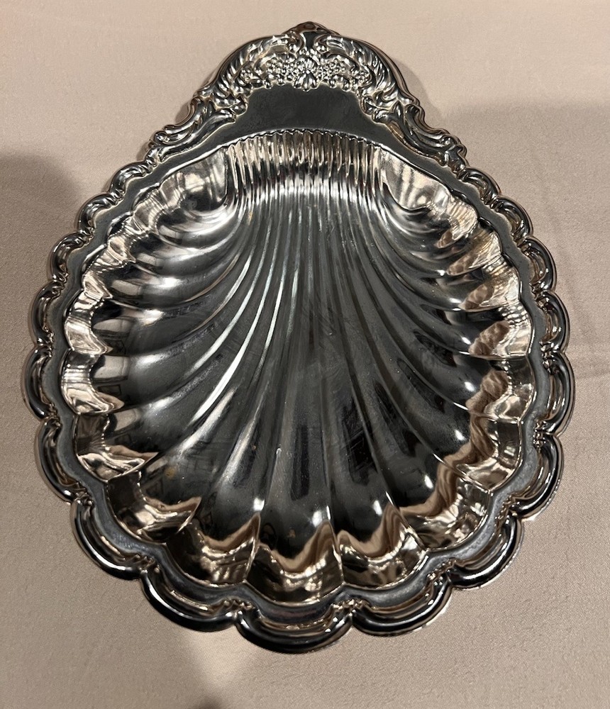 Silverplate Shell-Shaped Bowl Baroque & Rococo Style Classic Shell Pattern