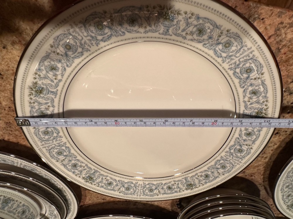 Noritake Monteleone 4 Place Settings (24 piece set) EXCELLENT!