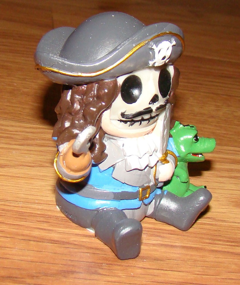 Summit Collection Furrybones - CAPTAIN HOOK + Crocodile (15852) Skeleton