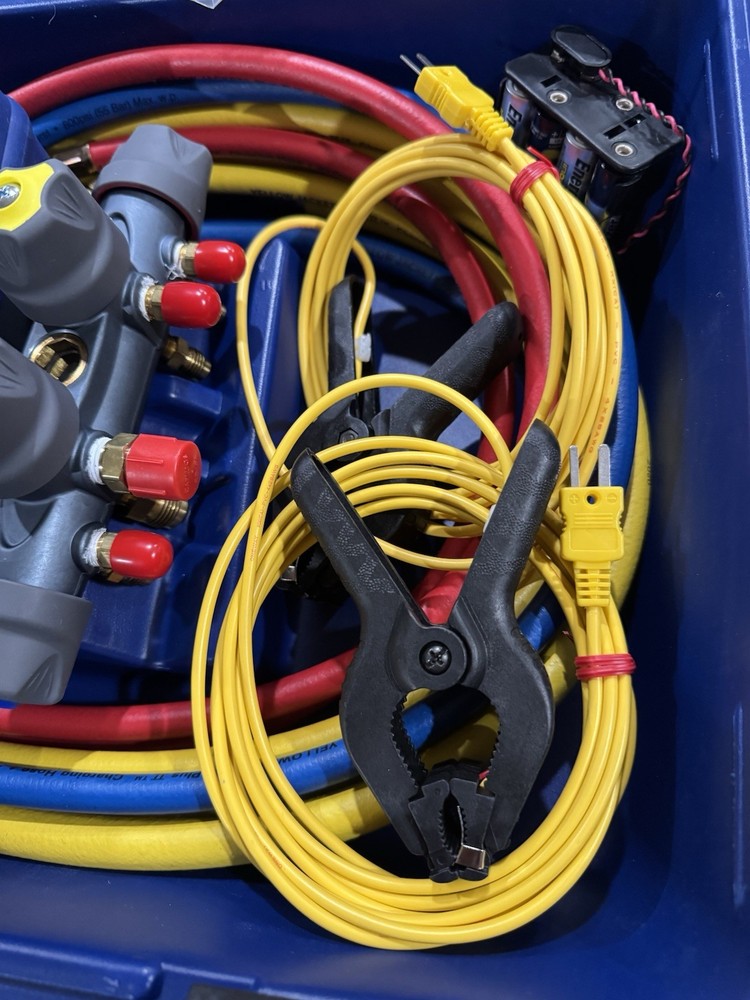 Yellow Jacket 40815 System Analyzer In Case New