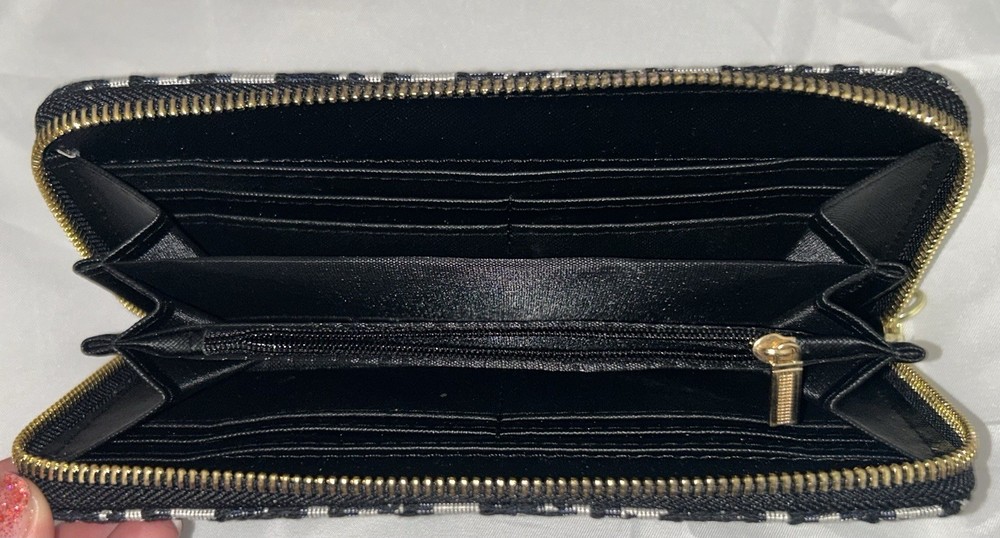 Fashion Zip Around Wallet