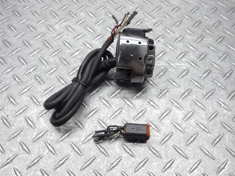 2004 04 Harley Davidson Heritage Softail Classic FLSTCI Right Handlebar Switch