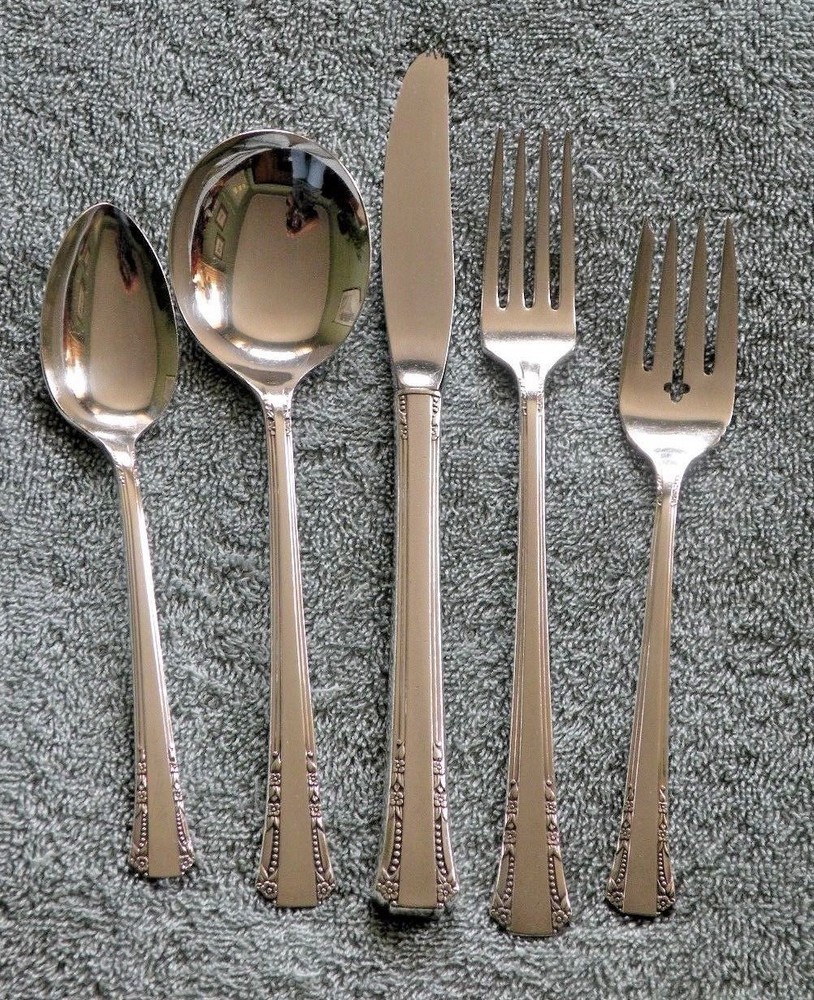 DELMAR - DEL-MAR - 1881 Rogers Oneida LTD Silverplated Flatware - CHOICE