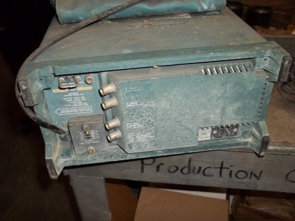 TEKTRONIX 464 STORAGE OSCILLOSCOPE (J4)