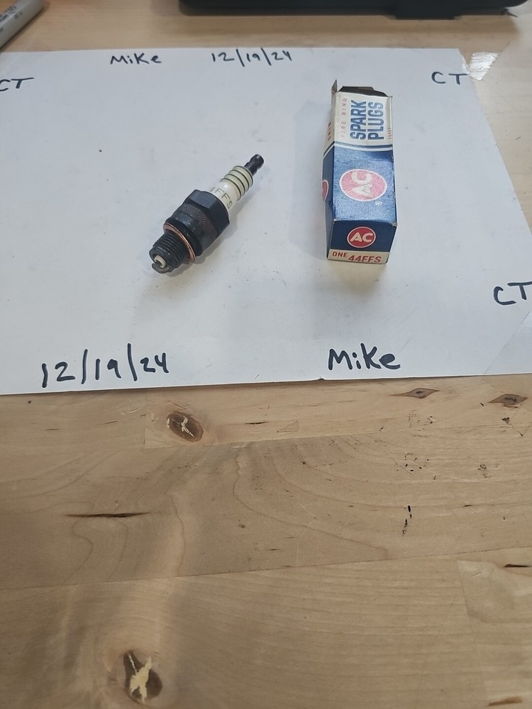AC Fire Ring Spark Plug # 44FFS with 4 EQUAL GREEN STRIPE RINGS
