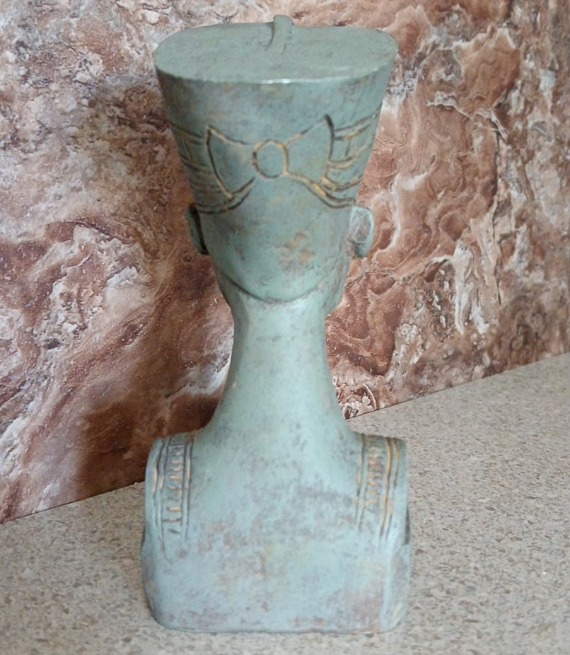 Queen Nefertiti Bust Figurine 5.5"H