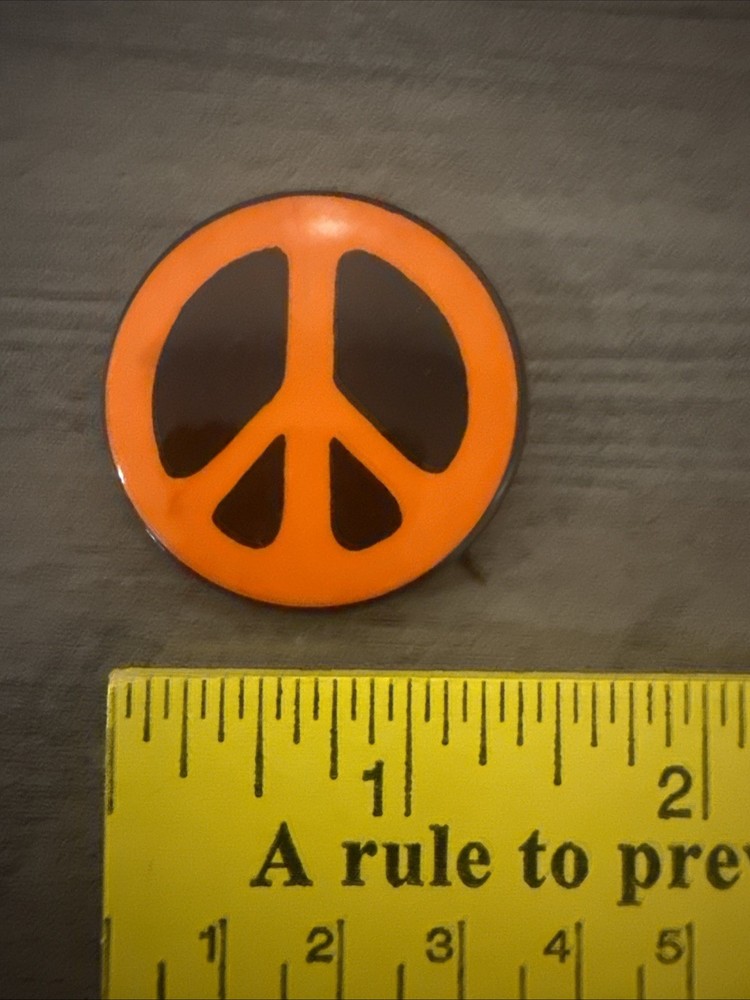 PEACE SIGN BUTTON 1964 ORIGINAL Peace Demonstration pinback button -LIGHT ORANGE