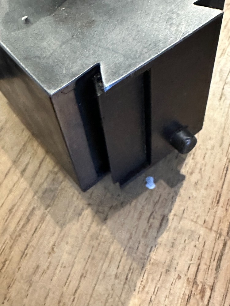 Karlin Industries QC Tool Post Set - Series B Wedge Type w/Post & 5 Tool Holders