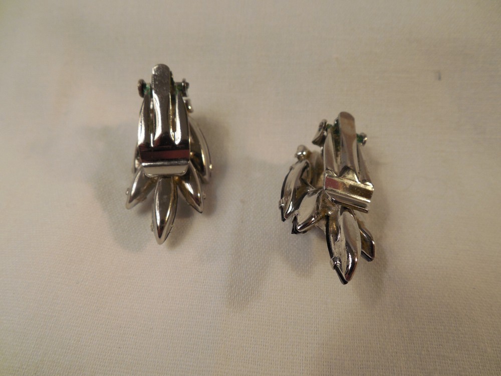 Vintage Hematite clip on earrings 1 1/4"
