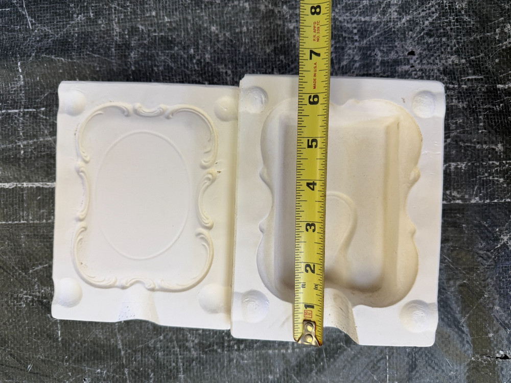 VINTAGE ALBERTA CERAMIC MOLD #A-101 SMALL UPRIGHT PICTURE FRAME