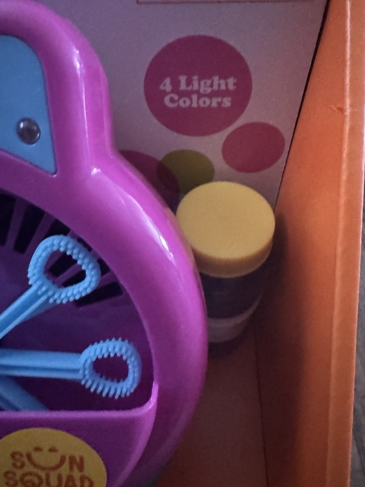Sun Squad Light Up Party Bubble Maker