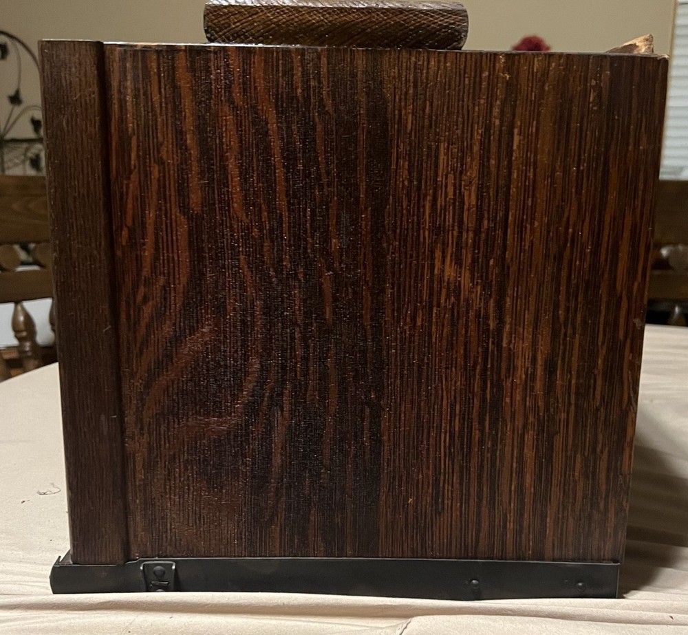 Globe-Wernicke Tiger Oak Section D 8 1/2 Grade 299