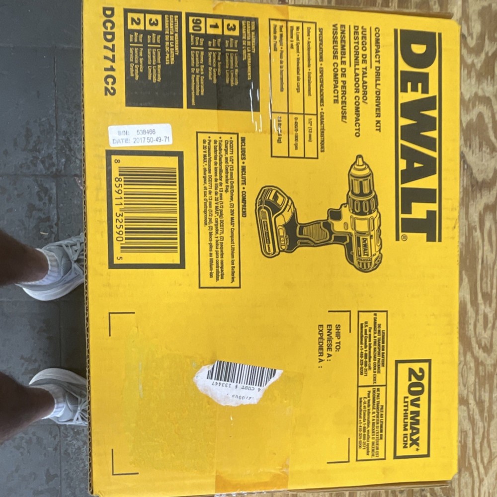 DEWALT DCD771C2 20V MAX Lithium-Ion Compact Drill Driver Kit, 2 Batteries