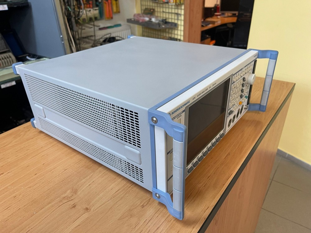 Rohde & Schwarz UPV, audio analyzer, option B1