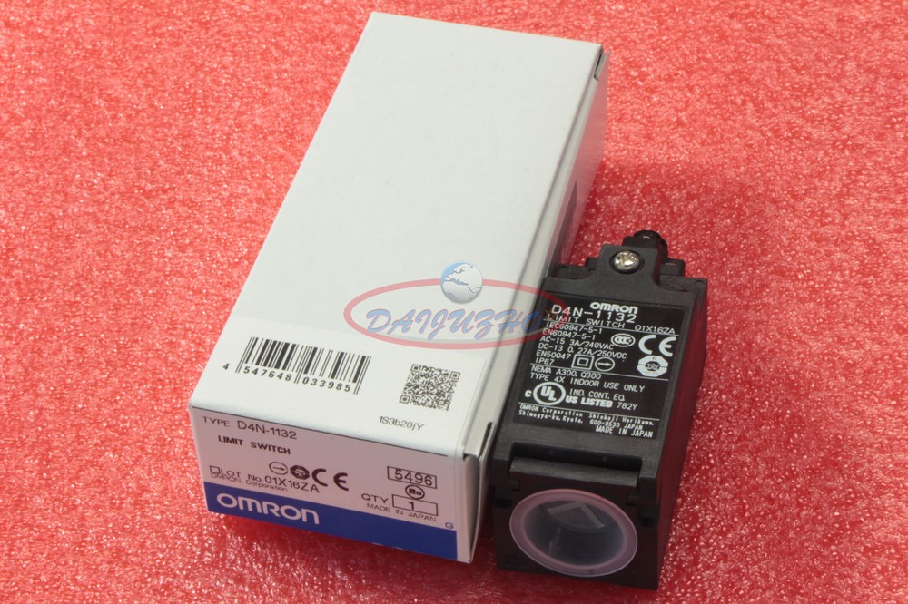 One Omron D4N-1132 Limit Switch New