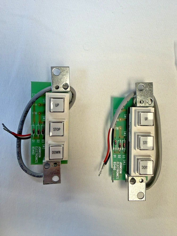 Projection Da Lite Screens Model LVC-4 + 2 Wall Switch