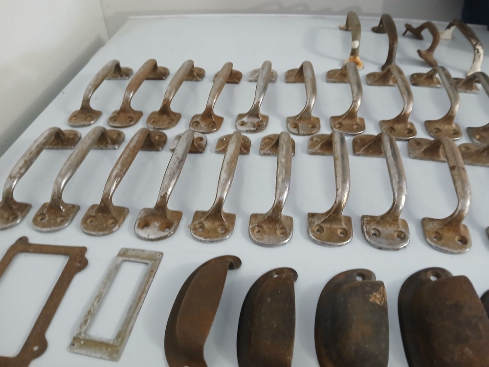 LOT.. CUP DRAWER PULLS, ID PLATES, HEAVY DUTY HARDWARE PULLS, ETC