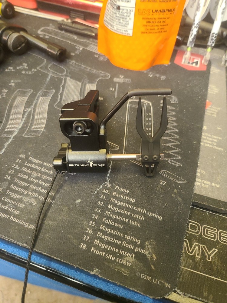 Trophy Ridge Sync Arrow Drop Away Rest Compound Archery Rest-LF-ARE310R. Left