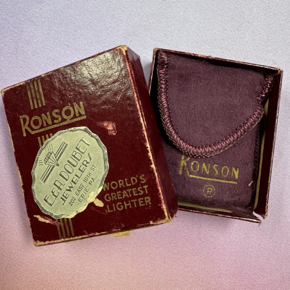 VINTAGE RONSON Standard SILVER Tone LIGHTER With Box And Soft Protector