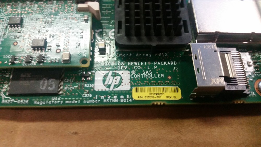 HP Smart Array P212 PCIe SAS RAID Controller 256MB 013218-001