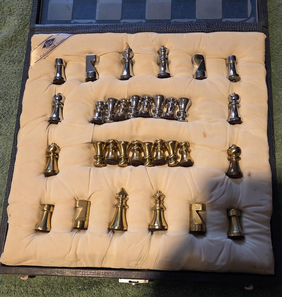 Vintage E. S. Lowe Exclusive Creation Chess Set, Nice Metal Pieces, Board & Case