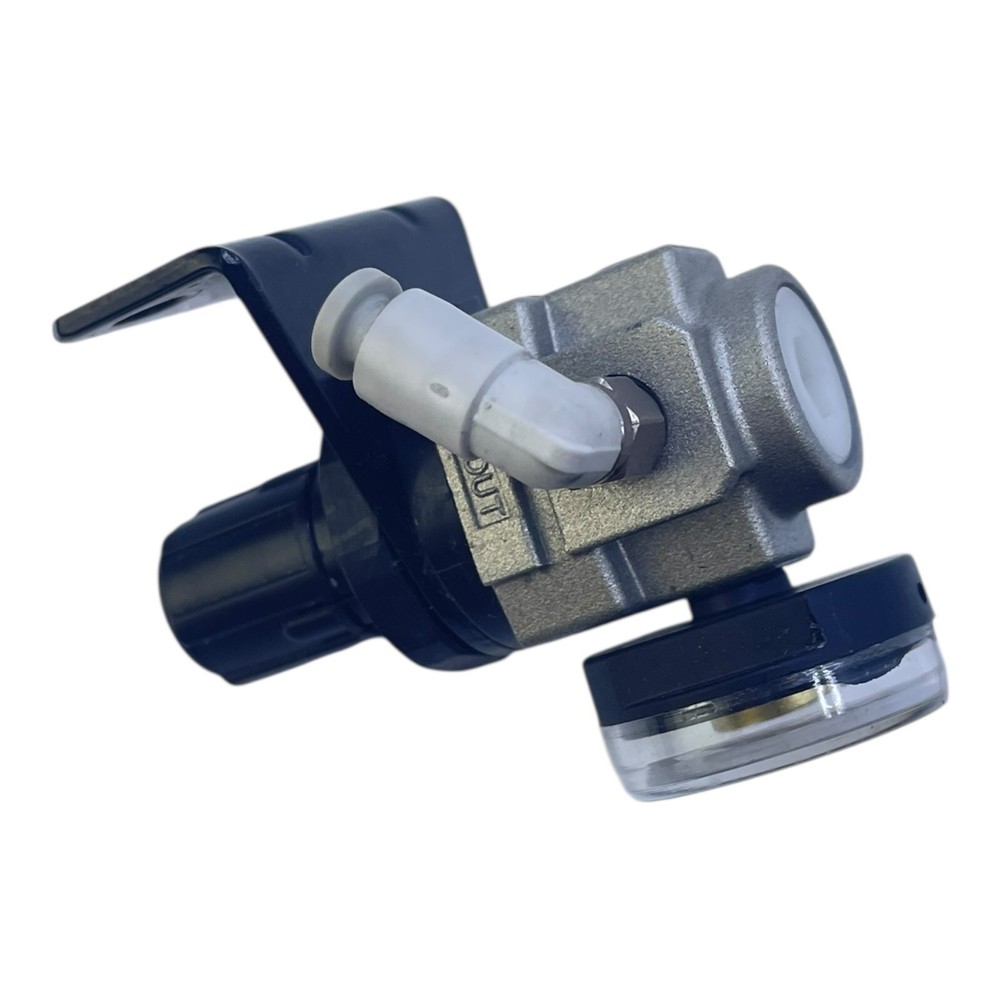 SMC AR10-M5H Pressure Regulator For Industrial Use