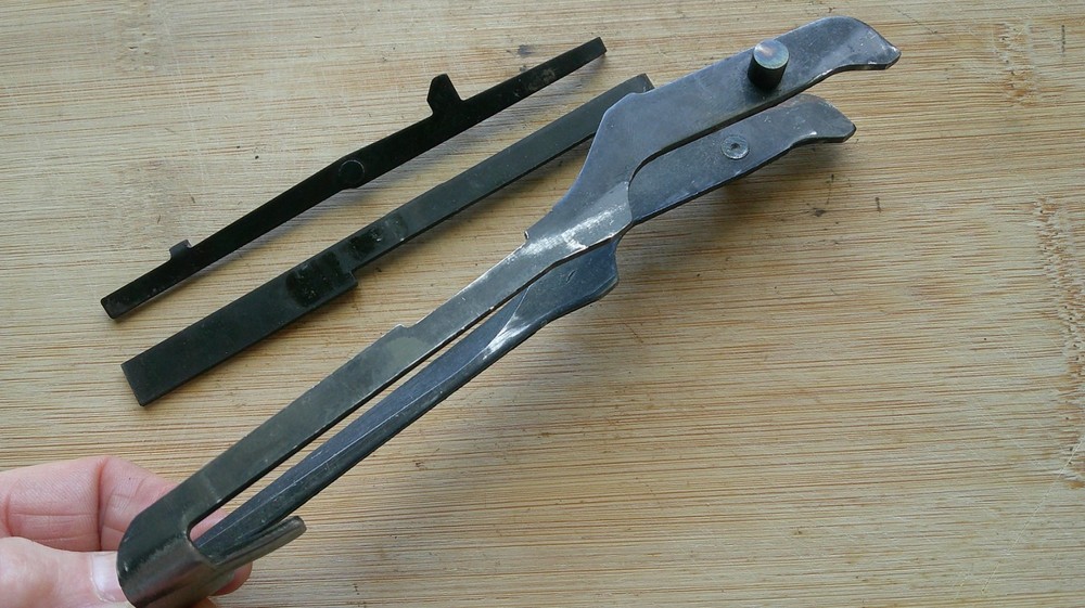 Mossberg 500 12ga Elevator & Stops Good Shape 590