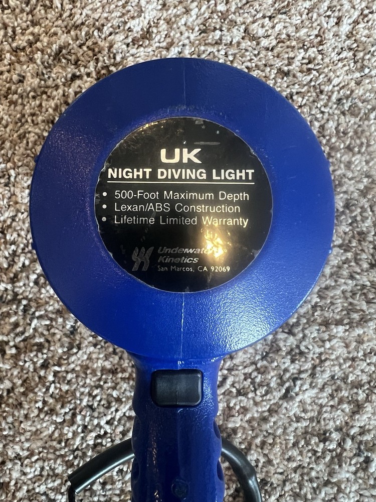 UK400 night diving light