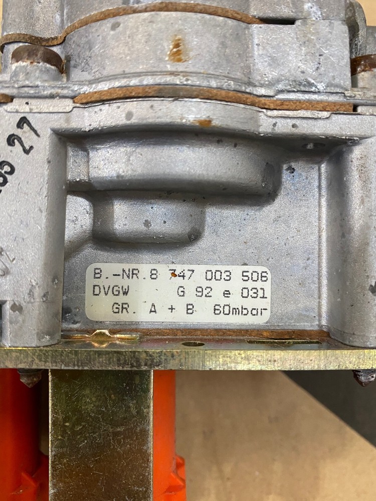 Junkers - SBS - Gas Faucet - CE 427 - 8 747 003 506 - CE427 - 8747003506