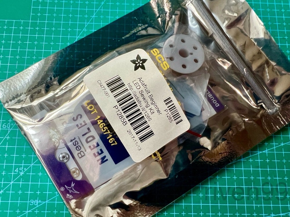 Adafruit Beginner LED Sewing Kit w/ conductive thread, flicker LEDs, snaps