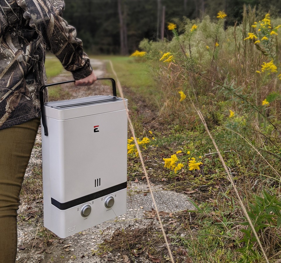Eccotemp Luxé 1.85 GPM 52K BTU Portable Outdoor Tankless Water Heater (OPEN BOX)