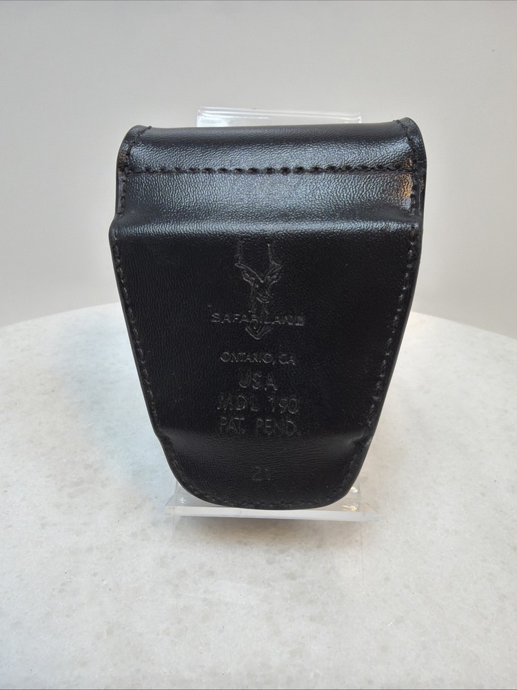 SAFARILAND MODEL 190 HANDCUFF CASE STX PLAIN BLACK, CHROME SNAP Leather MINT!