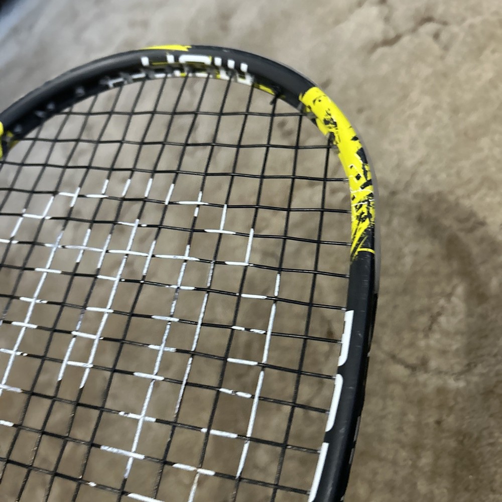 Mor Squash Racquet Morph 125g 100% Carbon Needs Grip