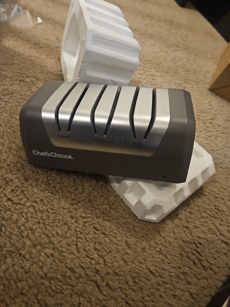 Chef'sChoice Rechargeable AngleSelect SCH52 Electric Knife Sharpener